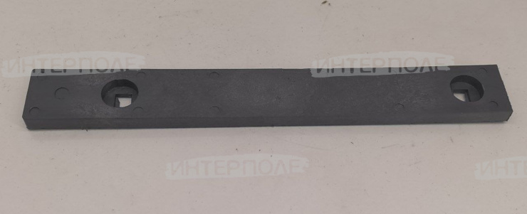 Накладка успокоителя наклонной камеры с 2013г (прямая,L=295, под болт М8х20-1 сфер.)Есиль-740,КЗС-812,Есиль-760,КЗС-1218