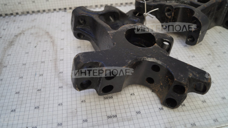 Комплект кронштейнов соединительных левый, правый ДТ-75