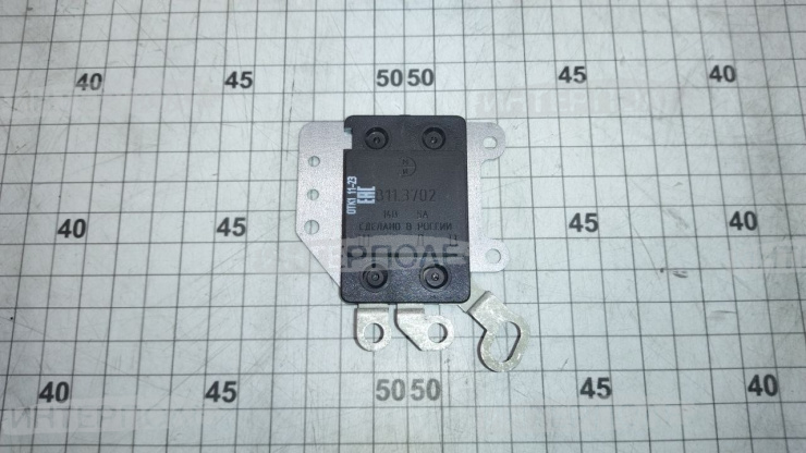 Реле-регулятор напряжения интегральный (зима-лето) 14В