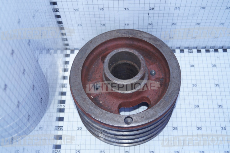 Шкив 4-руч. двигателя СМД-21/22А Нива