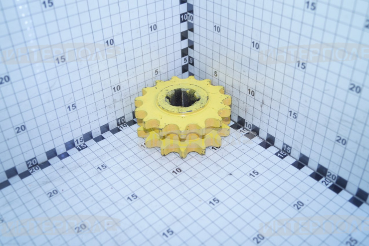 Звездочка (z=15, t=2ПР-19,05;L=40мм.) двухрядная НАШ-673 