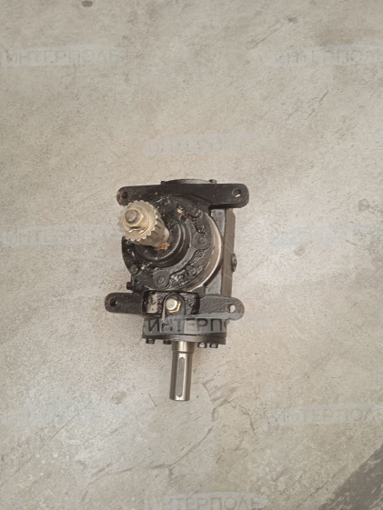 Редуктор выгрузки бункера (под звездочку) Есиль-760,КЗС-1218,Есиль-750,КЗС-10К Гомсельмаш