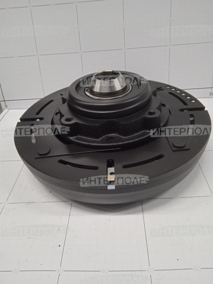 Муфта электромагнитная John Deere (9570STS,9670STS,9770STS,9870STS,S660,S760,S770,T550,W540,W550,W650)
