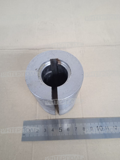 Втулка вала привода очистки (конусная) Есиль-740,КЗС-812,Есиль-760,КЗС-1218,Есиль-750,КЗС-10К Гомсельмаш