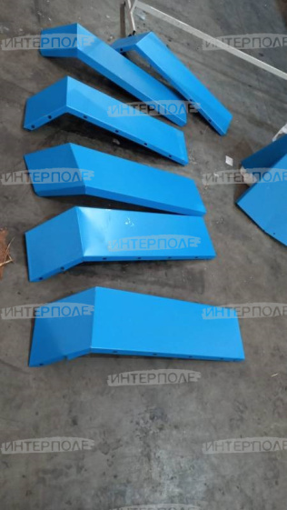 Крыло заднее УК правое (металл,нет товарного вида, уценка)