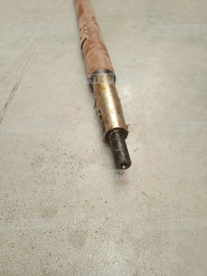 Вал ГСТ (посадочное место под шкив с резьбой L=27см) КЗС-812 Гомсельмаш