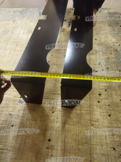 Кабина универсальная МТЗ-1221 УК (с сиденьем,с кронштейном крепления.капота для МТЗ-1221, цвет сине-черн.) 