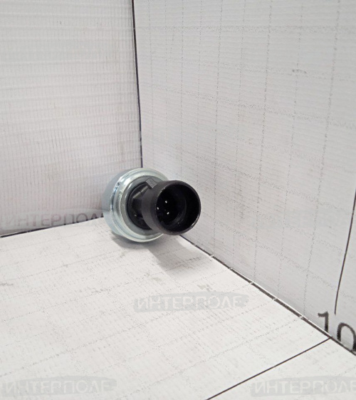 Датчик давления масла трансмиссии John Deere