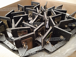 Транспортер зернового элеватора цепной (t=38,4, 140 звеньев, 34 скребков) Claas (Mega 350, 360, 370,Tucano 320, 330, 340) Оригинал