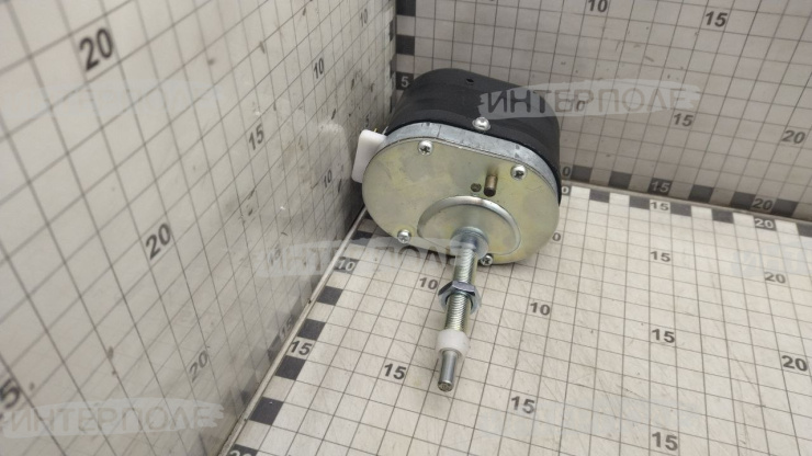 Стеклоочиститель МК, МТЗ (12В без щетки, моторредуктор передний)