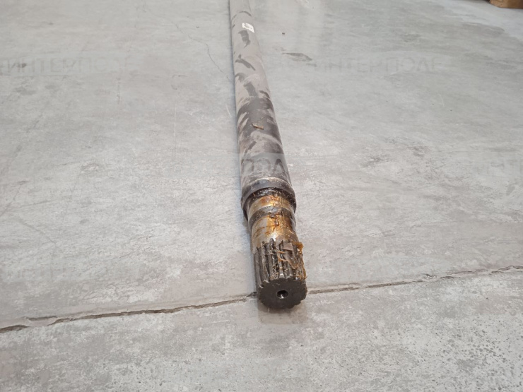 Вал привода насосов ходовой части (с. дв. ЯМЗ) КЗС-812 Гомсельмаш