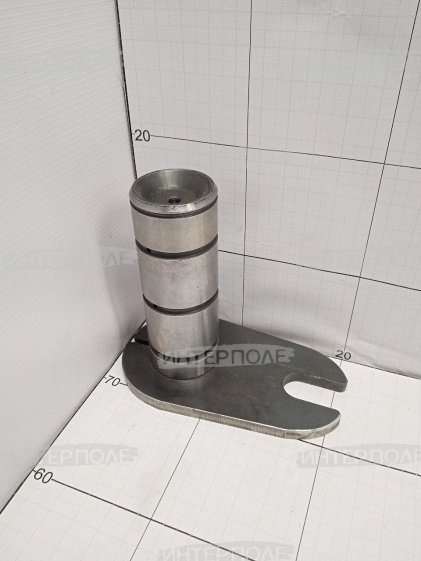 Палец стопорный рамы трактора, John Deere (JD9520/9620/9560R) Аналог