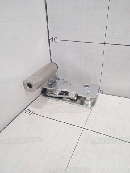 Замок корпуса соломоизмельчителя Claas (TUCANO 320,430-420,450-440,580-570)