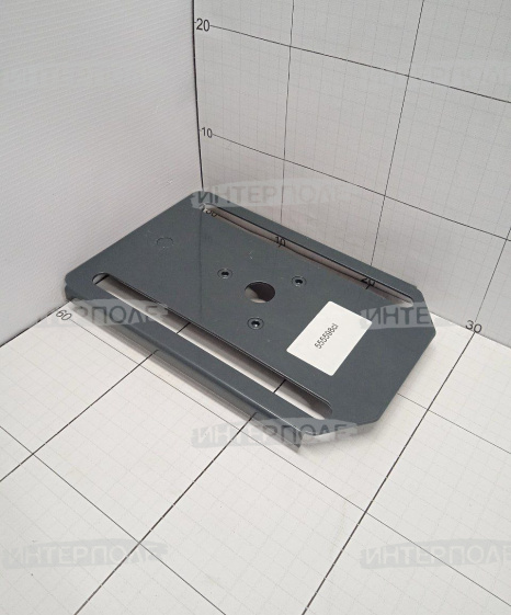 Крышка зажимная Claas (TUCANO 320,430-420,450-440,580-570)