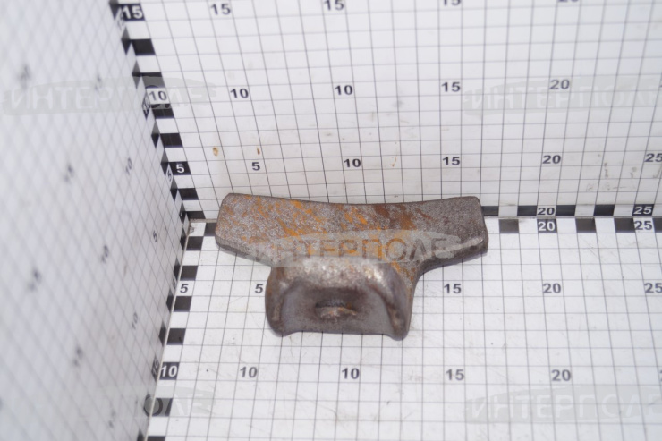 Прижим (клин колеса)