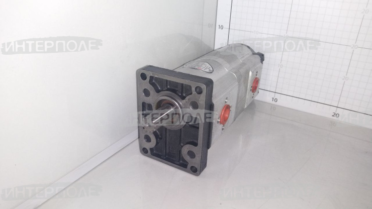 Насос НШ сдвоенный SZ1304-3-58-010 (X1304) "YTO"