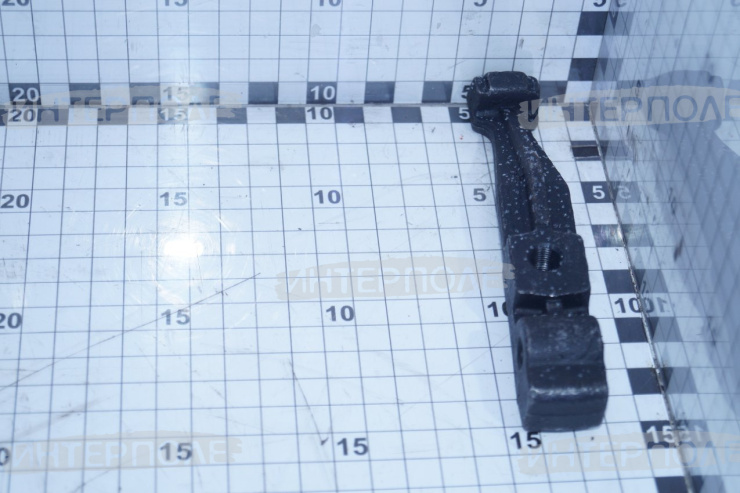 Рычаг отжимной муфты ВОМ (лапка)