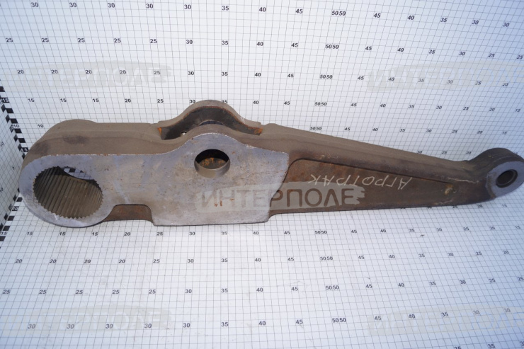 Рычаг главный правый (-744)