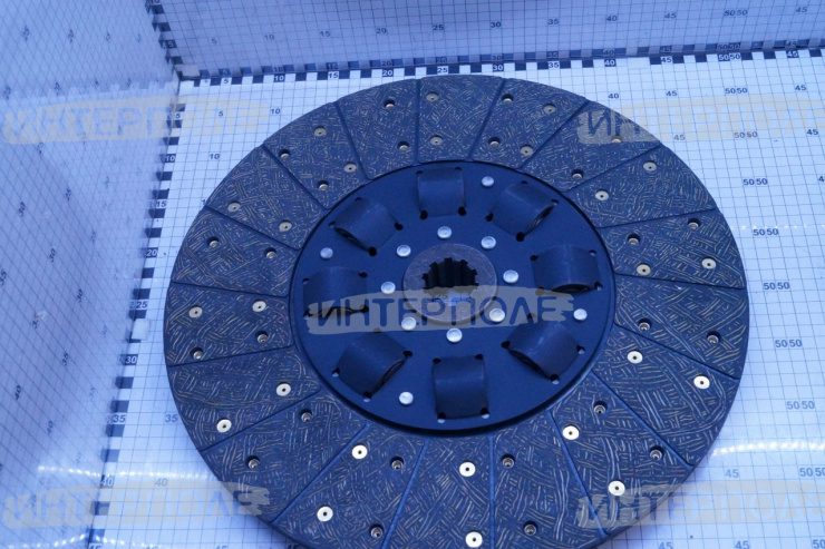 Диск сцепления ведомый к однодисковой лепестковой корзине МАЗ ( тонкий вал) Автомагнат