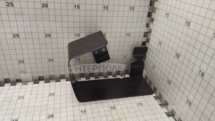 Кожух защитный переднего фонаря левый, ОАО "МТЗ"