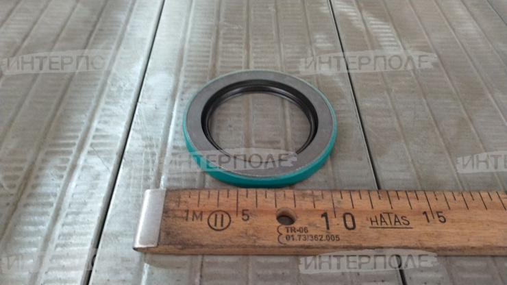 Сальник John Deere