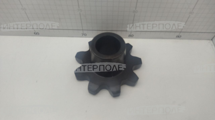 Звездочка (z= 9, t=38,0 d вала=39,5 мм.) ведомая вала подборщика Акрос, Вектор, Торум, Дон-1500Б, Нива-Эффект Премиум